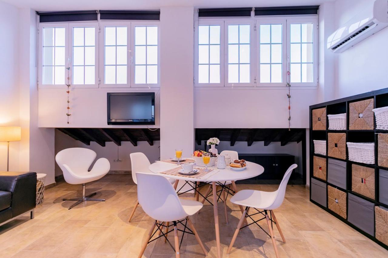-Malagasunapts-Private Terrace Penthouse Buitenkant foto